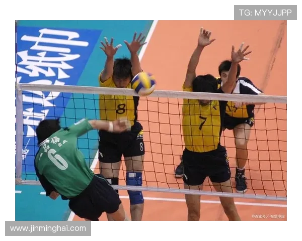 南京排球队在世界锦标赛中的默契配合与战术分析